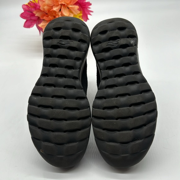 Skechers Black Suede Lightweight Angle Boots Size 6.5 SKT6899C - Picture 5 of 6